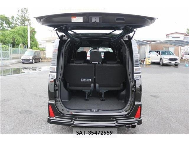 Toyota VOXY HYBRID 2019-06 7730681-27