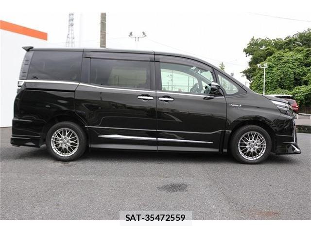 Toyota VOXY HYBRID 2019-06 7730681-3