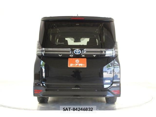 Toyota VOXY HYBRID 2022-11 7730667-10