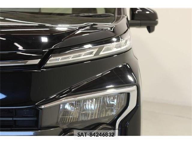 Toyota VOXY HYBRID 2022-11 7730667-14