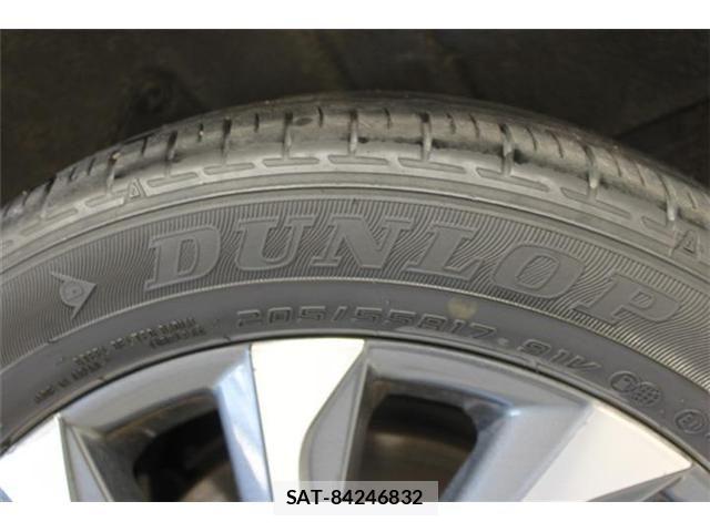 Toyota VOXY HYBRID 2022-11 7730667-25