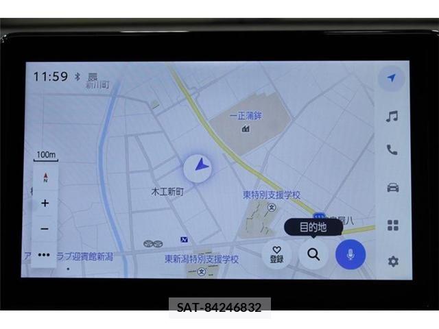 Toyota VOXY HYBRID 2022-11 7730667-2