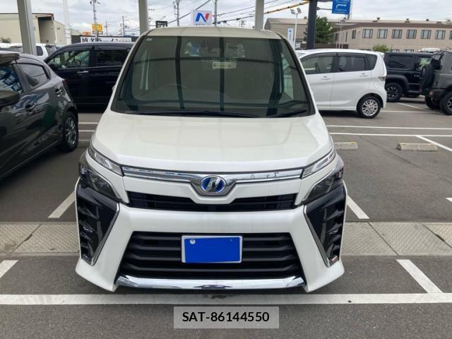 Toyota VOXY HYBRID 2018-07 7730682-0