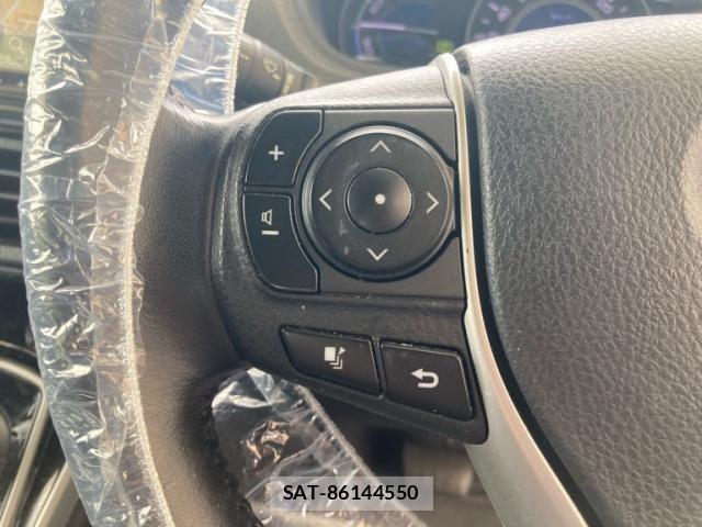 Toyota VOXY HYBRID 2018-07 7730682-15
