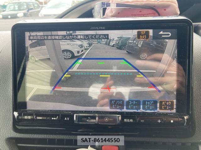 Toyota VOXY HYBRID 2018-07 7730682-18