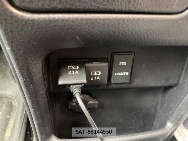 Toyota VOXY HYBRID 2018-07 7730682-23