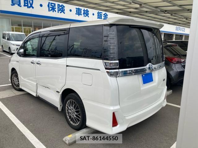 Toyota VOXY HYBRID 2018-07 7730682-4