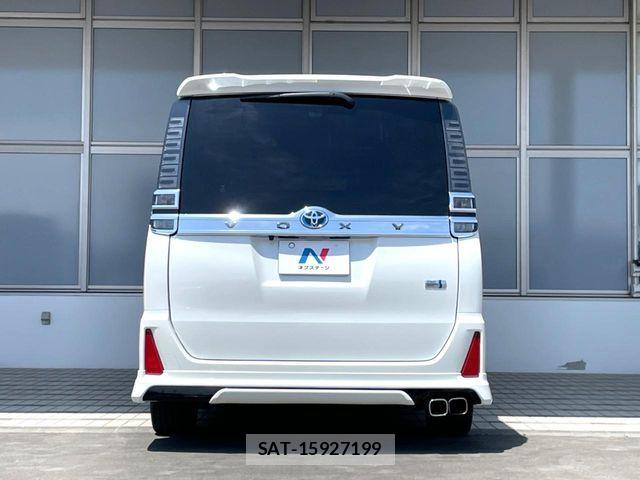 Toyota VOXY HYBRID 2018-10 7730675-15
