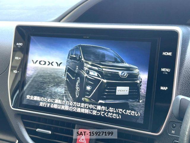 Toyota VOXY HYBRID 2018-10 7730675-3