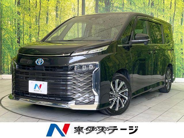 Toyota VOXY HYBRID 2022-10 7730662-0