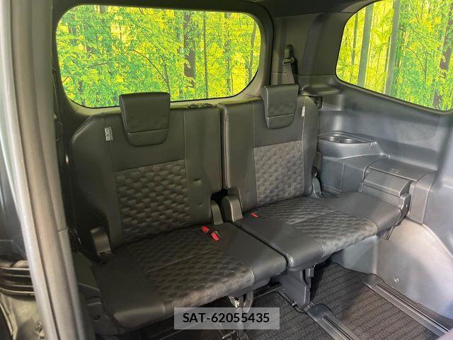 Toyota VOXY HYBRID 2022-10 7730662-10