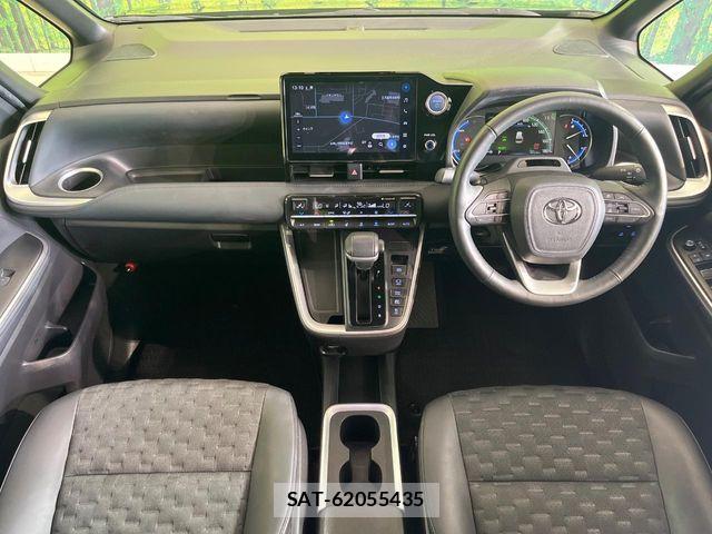 Toyota VOXY HYBRID 2022-10 7730662-1