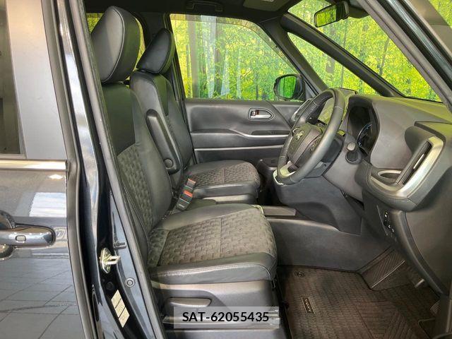 Toyota VOXY HYBRID 2022-10 7730662-8