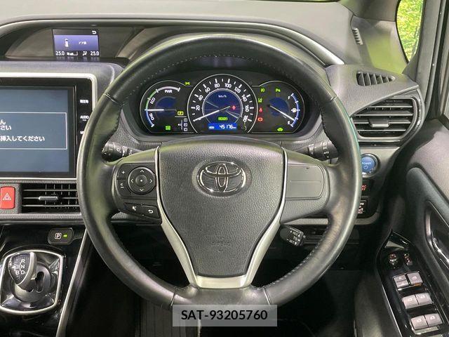 Toyota VOXY HYBRID 2019-06 7730676-11