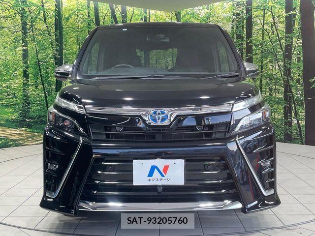 Toyota VOXY HYBRID 2019-06 7730676-14
