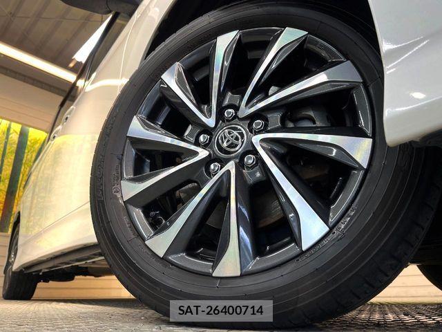 Toyota VOXY HYBRID 2022-03 7730661-12