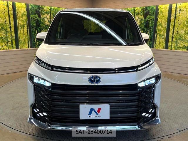 Toyota VOXY HYBRID 2022-03 7730661-13