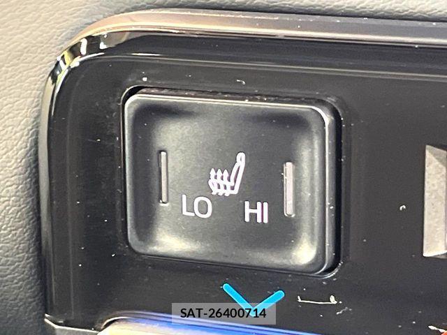 Toyota VOXY HYBRID 2022-03 7730661-6