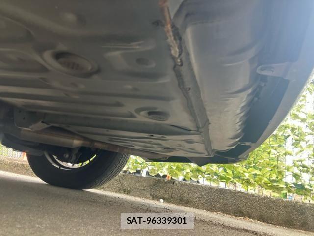 Toyota VOXY HYBRID 2017-10 7730687-12