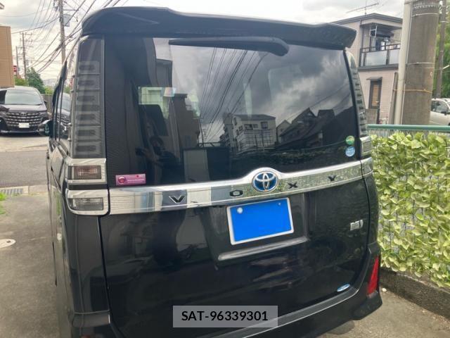 Toyota VOXY HYBRID 2017-10 7730687-6