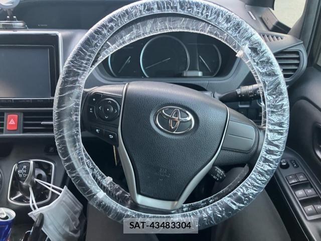 Toyota VOXY HYBRID 2014-05 7790404-21