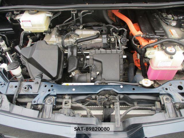 Toyota VOXY HYBRID 2019-06 7790417-3