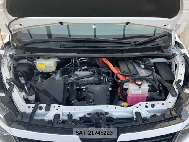 Toyota VOXY HYBRID 2014-06 7790402-21