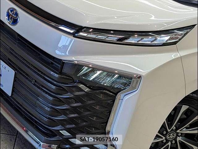 Toyota VOXY HYBRID 2025-07 7790465-9