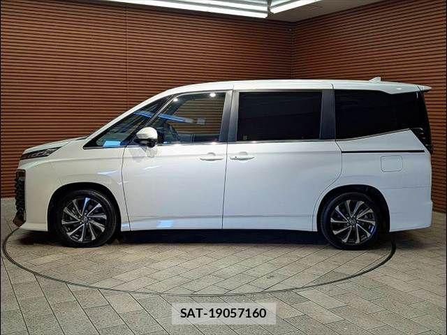Toyota VOXY HYBRID 2025-07 7790465-17