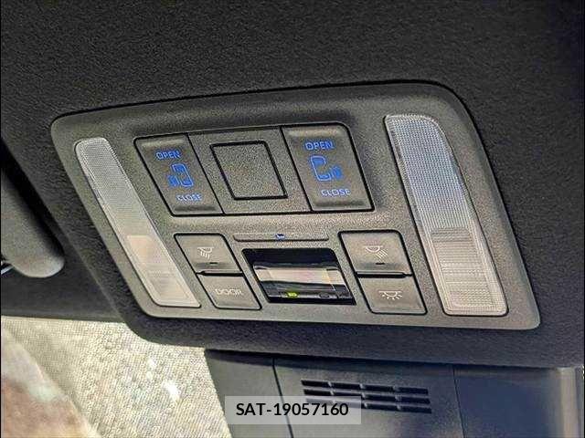 Toyota VOXY HYBRID 2025-07 7790465-5
