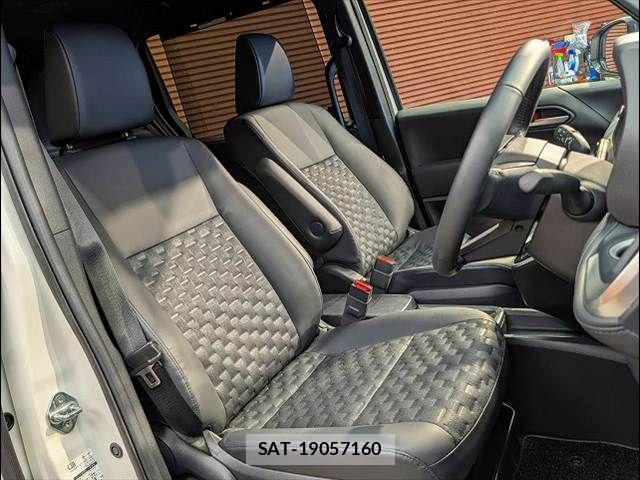 Toyota VOXY HYBRID 2025-07 7790465-7