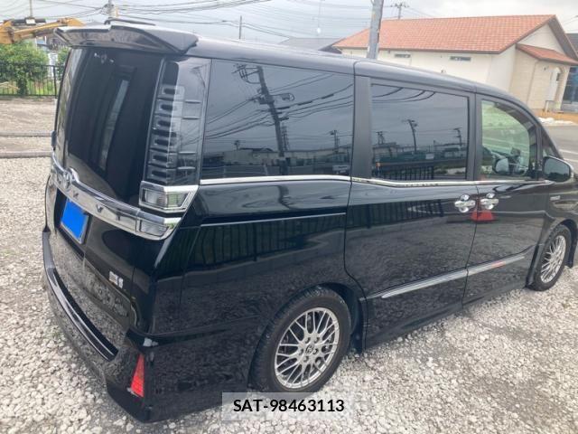 Toyota VOXY HYBRID 2019-09 7790415-1