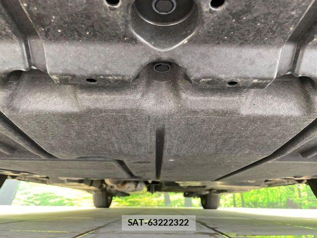 Toyota VOXY HYBRID 2023-04 7790466-18