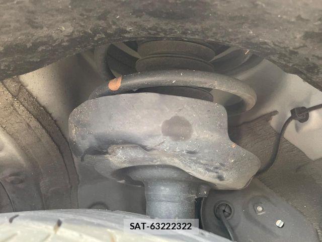 Toyota VOXY HYBRID 2023-04 7790466-19