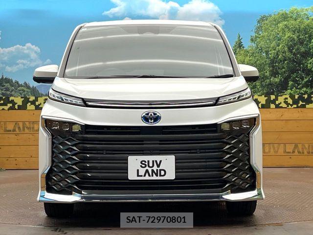 Toyota VOXY HYBRID 2024-02 7790467-15