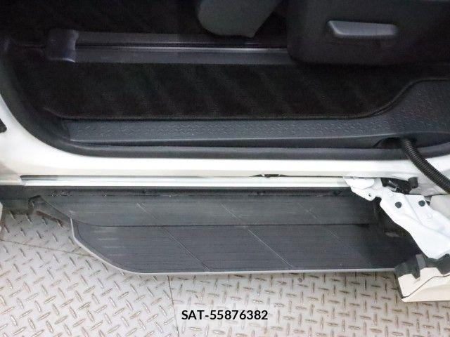 Toyota VOXY HYBRID 2024-05 7790475-10
