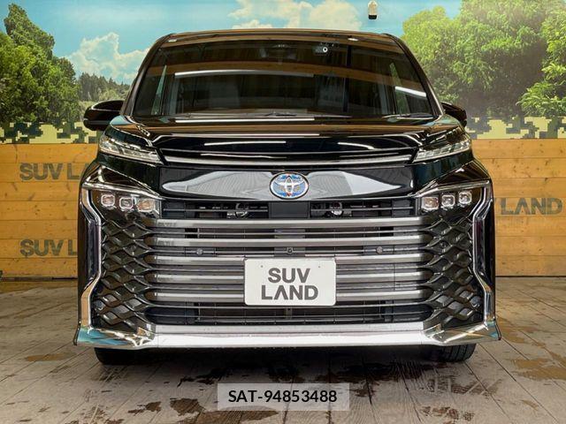 Toyota VOXY HYBRID 2023-07 7790461-13
