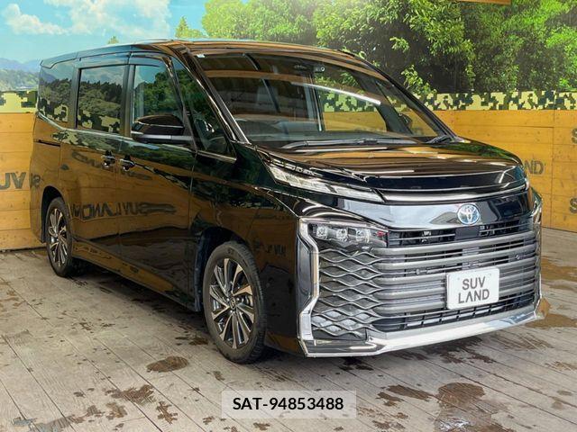 Toyota VOXY HYBRID 2023-07 7790461-15