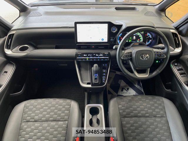 Toyota VOXY HYBRID 2023-07 7790461-1
