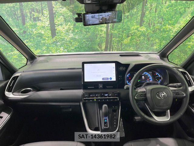 Toyota VOXY HYBRID 2025-11 7790485-1