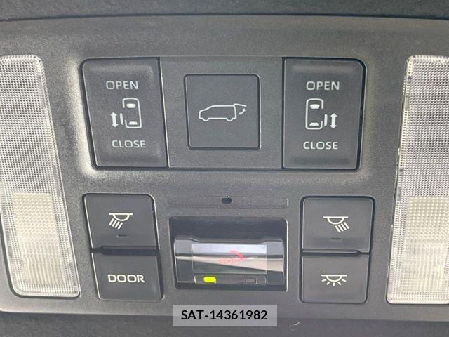 Toyota VOXY HYBRID 2025-11 7790485-5
