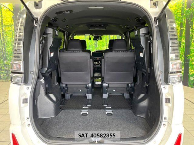 Toyota VOXY HYBRID 2018-10 7790429-10