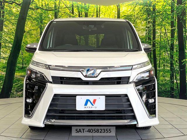 Toyota VOXY HYBRID 2018-10 7790429-14