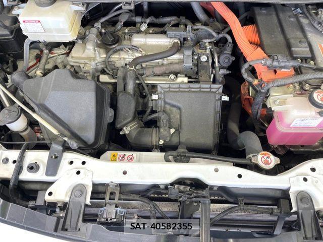 Toyota VOXY HYBRID 2018-10 7790429-18