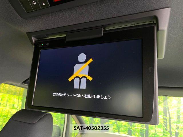 Toyota VOXY HYBRID 2018-10 7790429-4