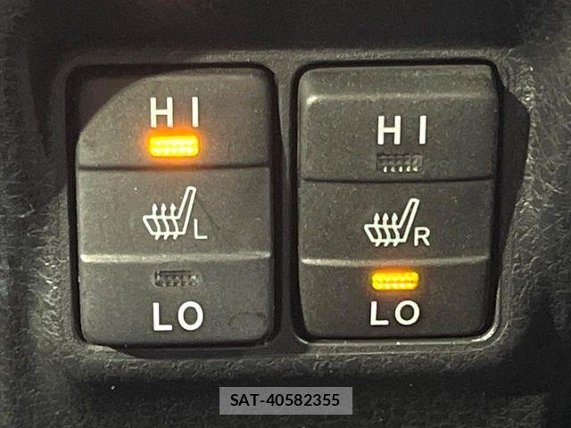 Toyota VOXY HYBRID 2018-10 7790429-6