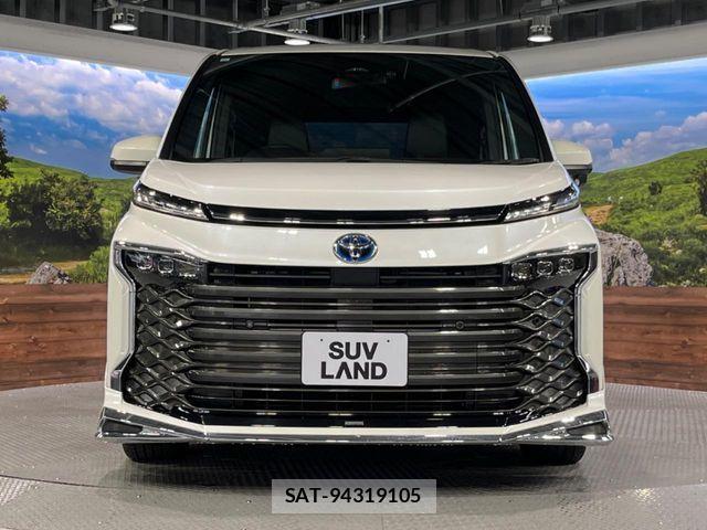 Toyota VOXY HYBRID 2023-06 7790474-15