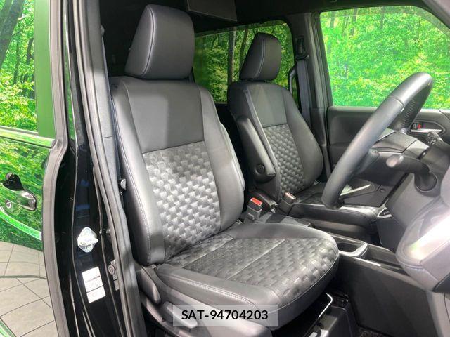 Toyota VOXY HYBRID 2025-03 7790482-7