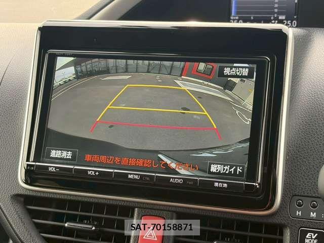 Toyota VOXY HYBRID 2018-08 7790423-2