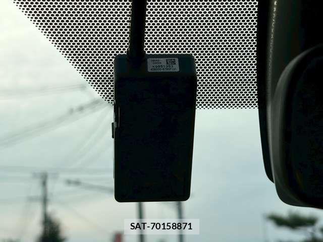 Toyota VOXY HYBRID 2018-08 7790423-3